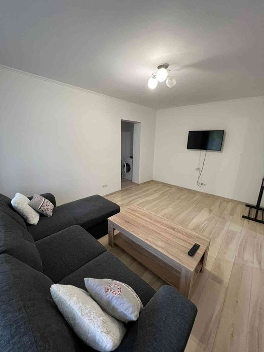 Apartament 2 camere de vanzare, str Victor Babes