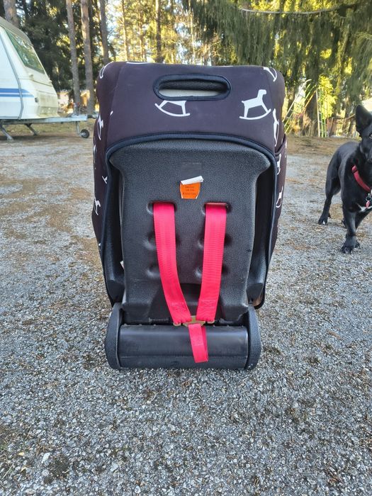 Детско столче за кола Chipolino trax.