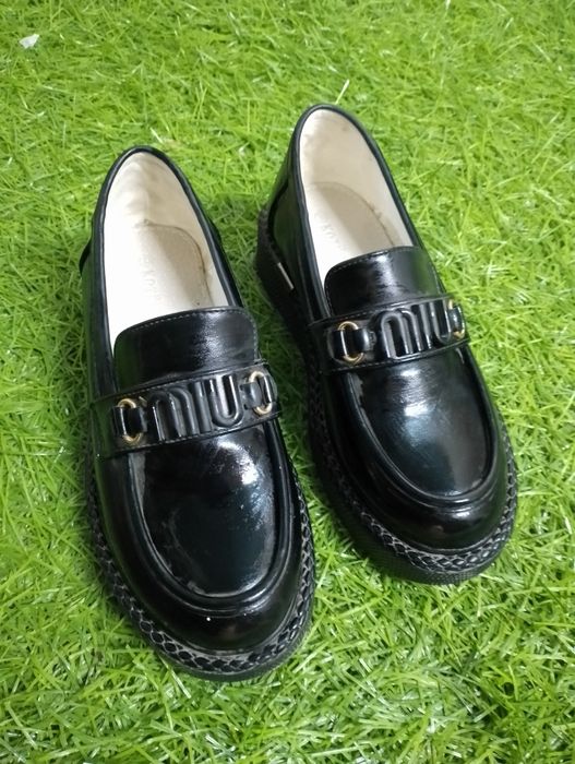 Продам туфли miu miu