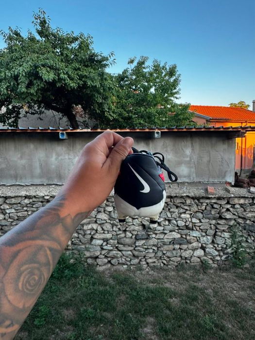 Бутонки Nike Phantom