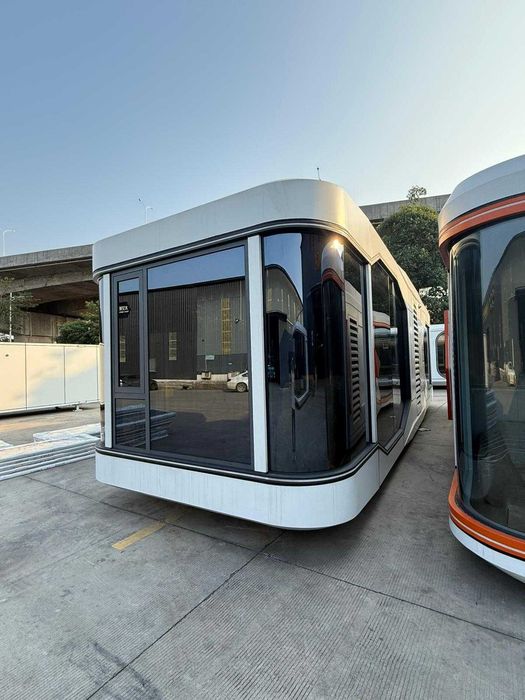 Case tip capsula Romania