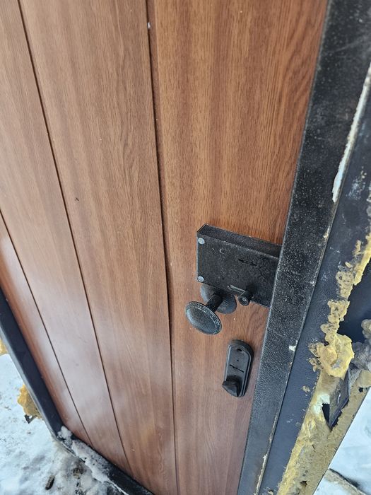 Дверь металическая