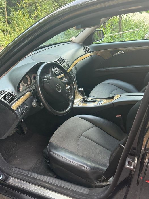 Mercedes-Benz E280 V6 - Avangarde