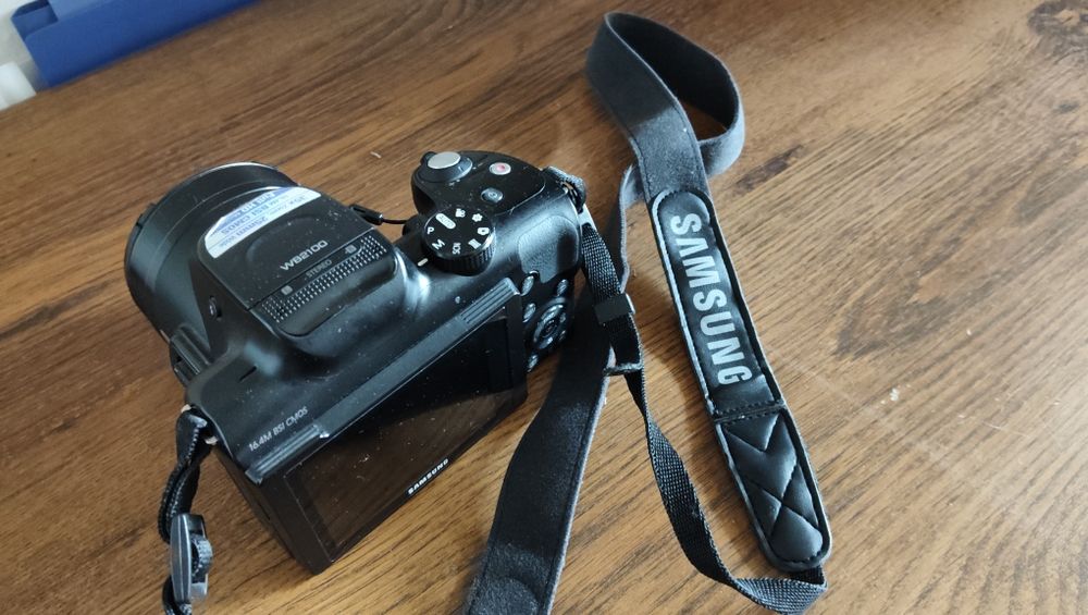 камера Samsung WB2100