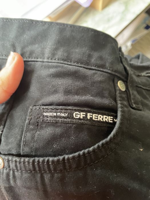 Дънки нови ,27номер GF Ferre