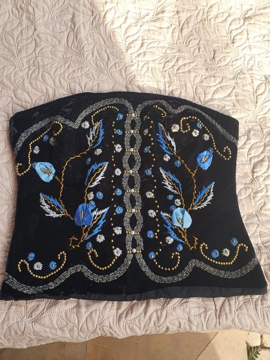 Vand corset catifea neagra cu aplicații manuale nou.