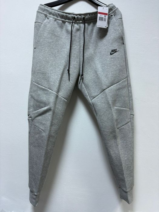 Nike Sportswear - Tech Fleece