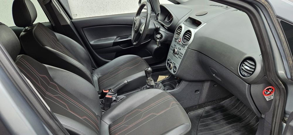Opel Carsa D     1.4 Benzina  *Incalzire volan*