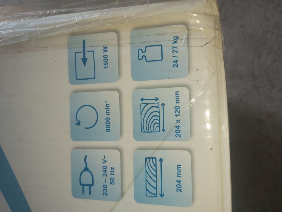 Masina de rindeluit ,putere motor 1500W , latimea de trecere 204 mm