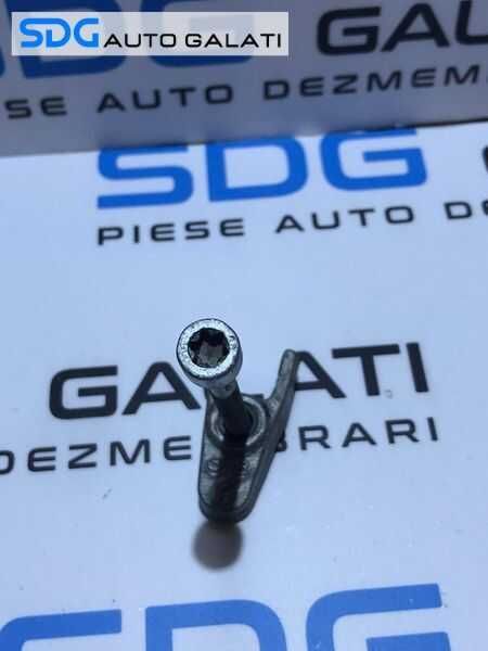 Saiba cu Surub Suport Sustinere Prindere Injector Injectoare  Mercedes Benz Sprinter W901 W902 W903 W904 2.7 CDi  2000 – 2005 Cod sdgpimb