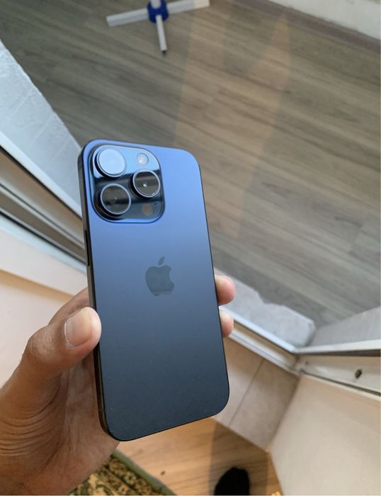 Iphone 15 pro в хорошем состояние