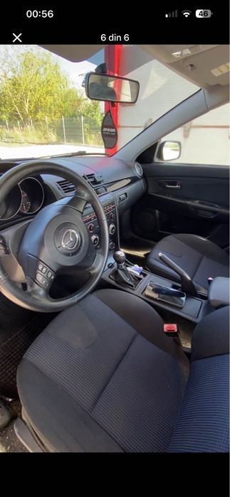 Mazda 3 berlină