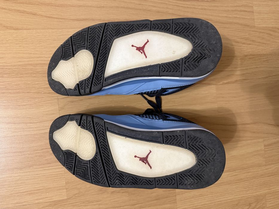 Air Jordan 4 Travis Scott