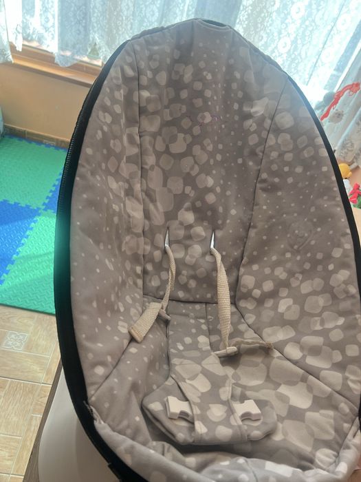 Продавам бебешка люлка 4moms mamaRoo