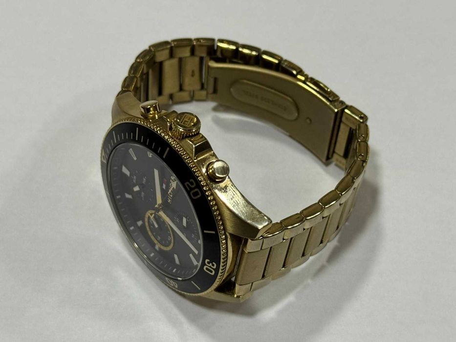 roさま Часовник Tommy Hilfiger 1791919 гр. Варна Конфуто • OLX.bg