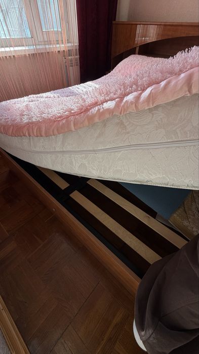 Кровать двуспальная