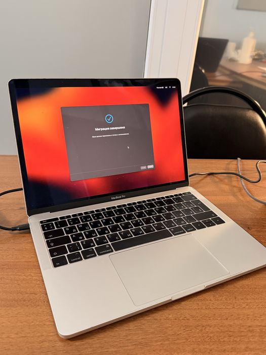 Macbook pro 13 2017 года в отличном сотсоянии