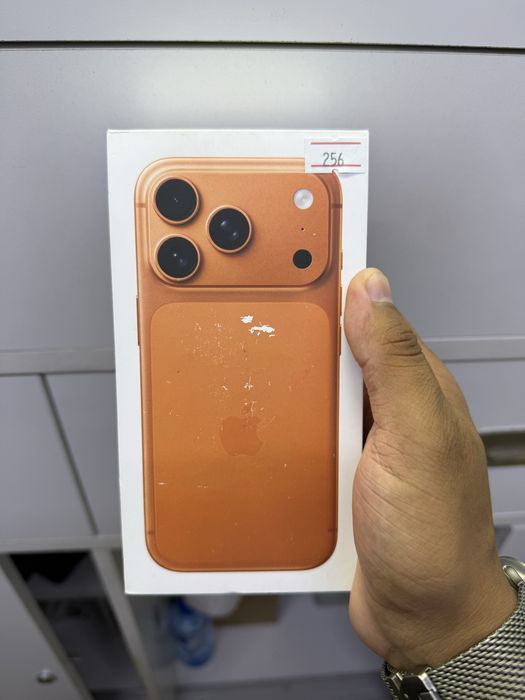 Iphone 17pro 256GB yengi