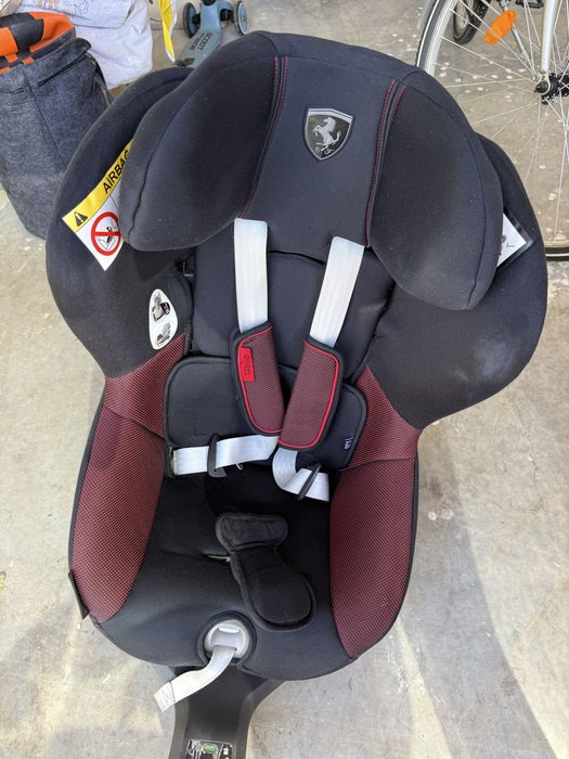 Cybex Sirona S i-Size Ferrari edition