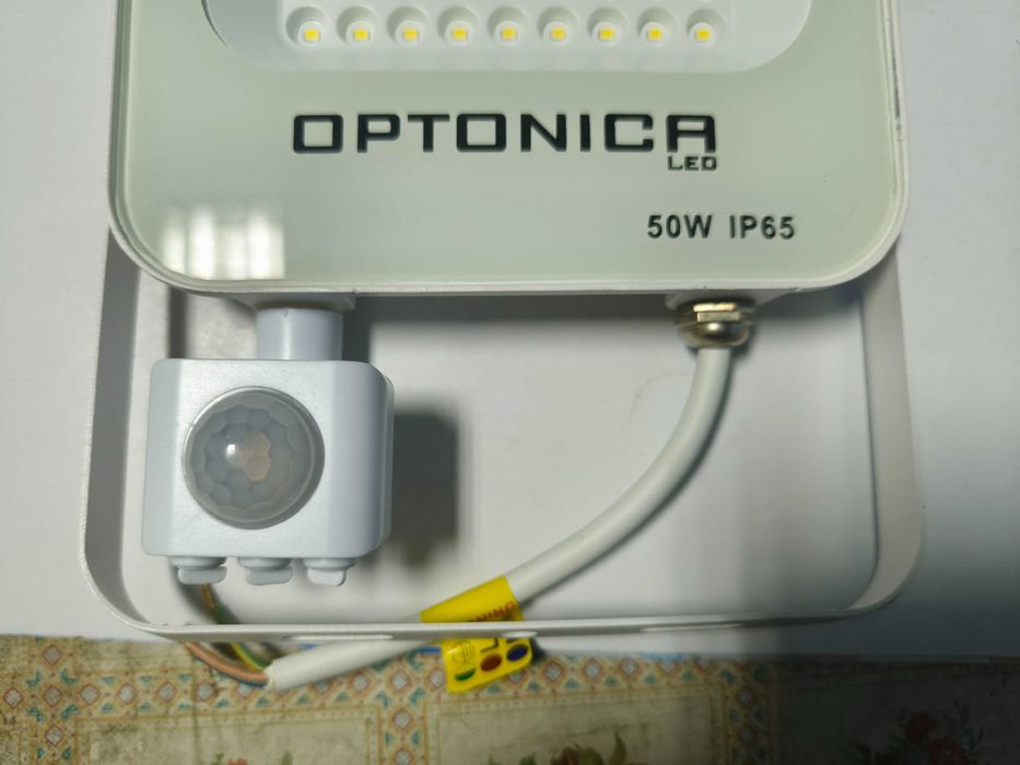 Proiector slim cu led smd si senzor 50 W