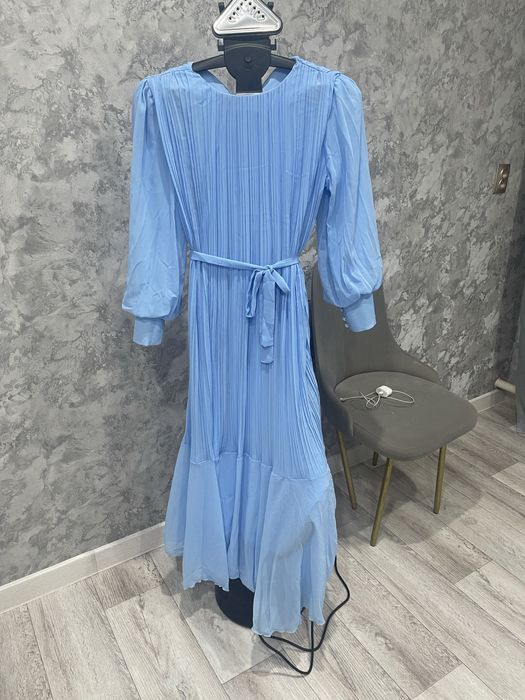 Продам платье 44-46 размера