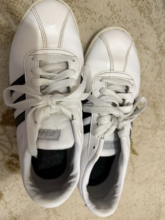 Бели Обувки Adidas