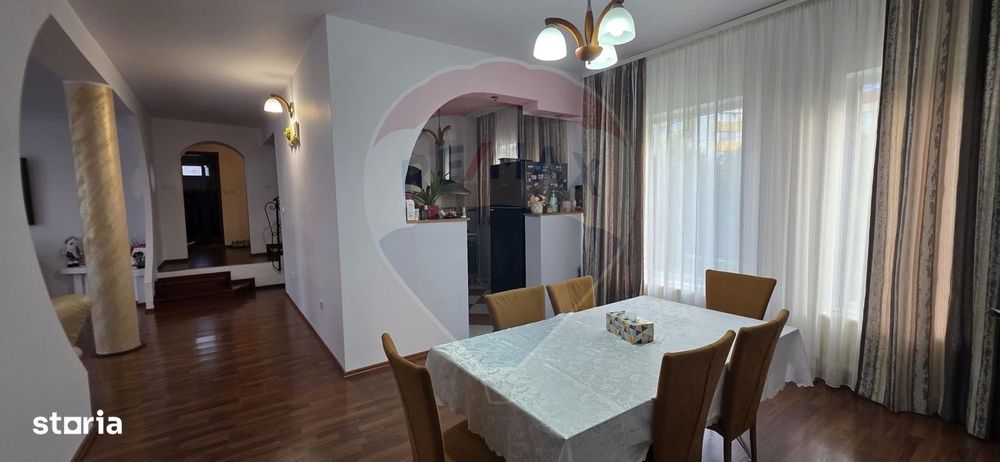 Vila cu 5 camere de vanzare in micro 3 Targoviste