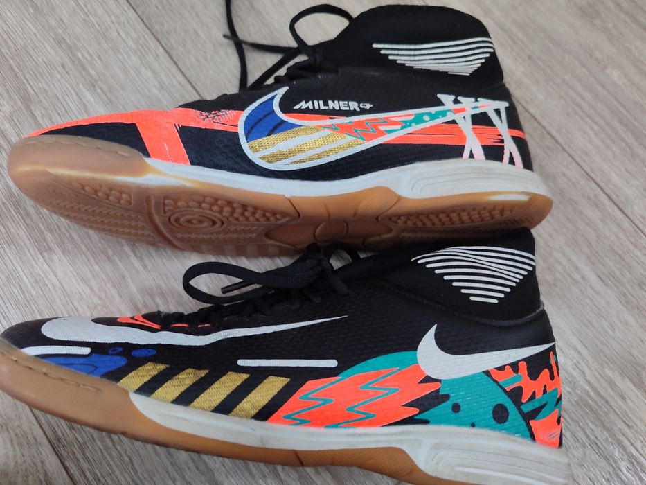 футзалки 38 размер EUR