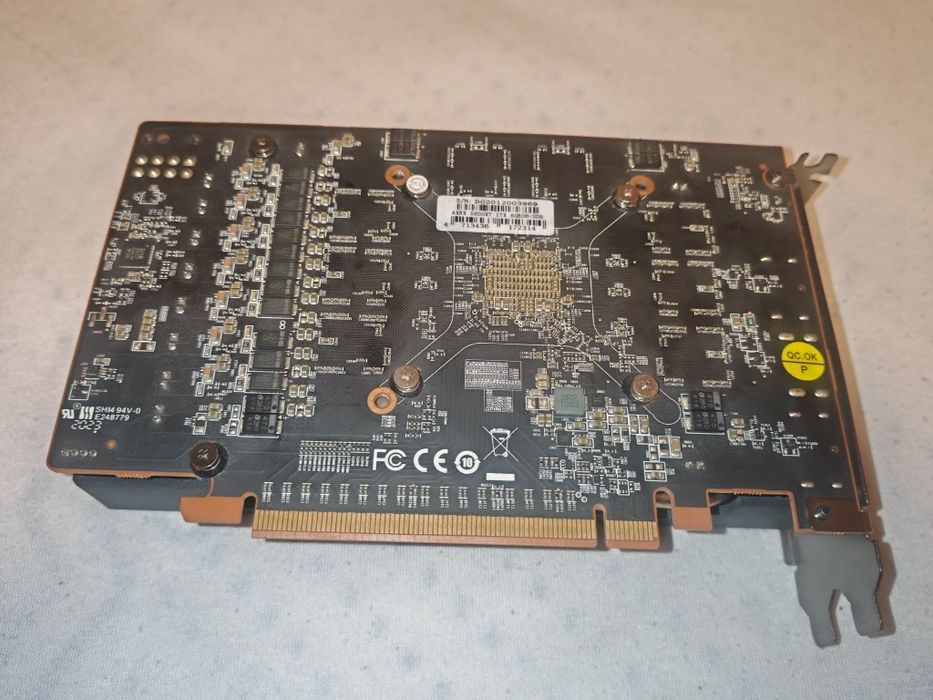 Видеокарта amd radeon rx 5600 xt 6 gb DDR6