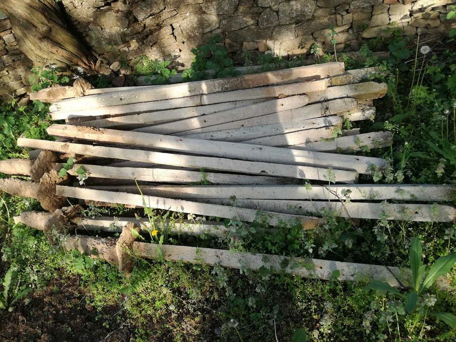 пречупени бетонни колове (здравите се продадоха) - цена на бройка