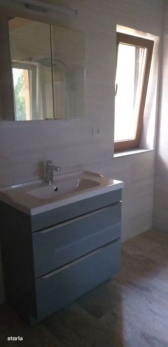 Închiriere locuință tip apartament în casă de vacanță, pe termen lung