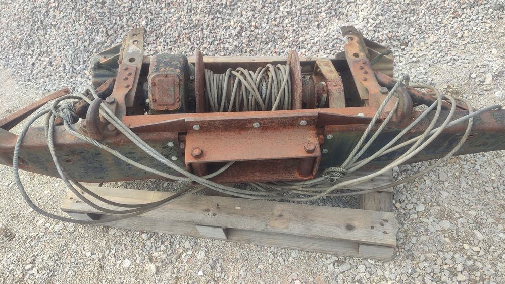 Лебедка за Зил 131,157,  Газ 66