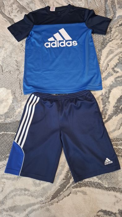 Compleu fotbal 10-13ani