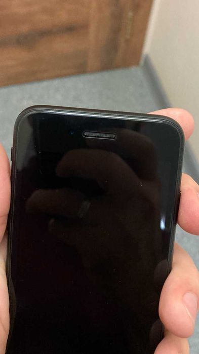 Iphone 7 (32GB) залоченный