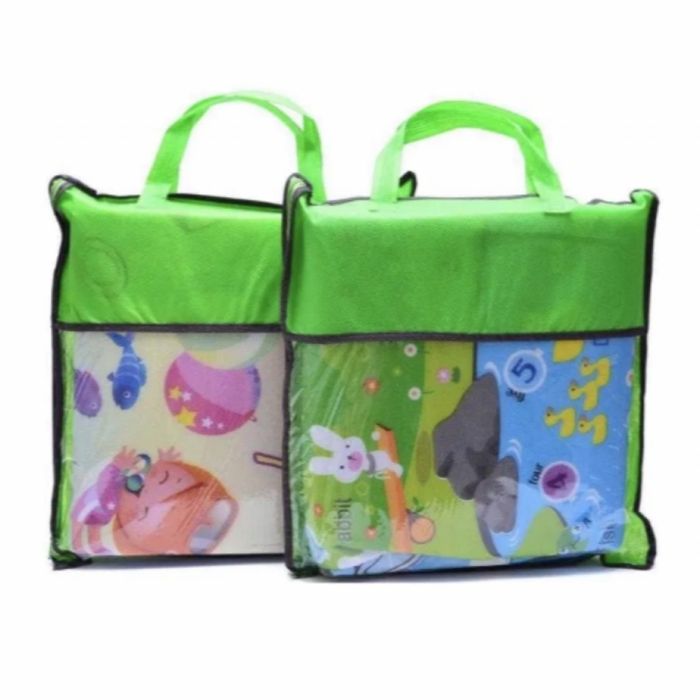 Двулицево детско килимче:
Размери: 120 см х 180 см
Дебелина: 0.5 см
Ма