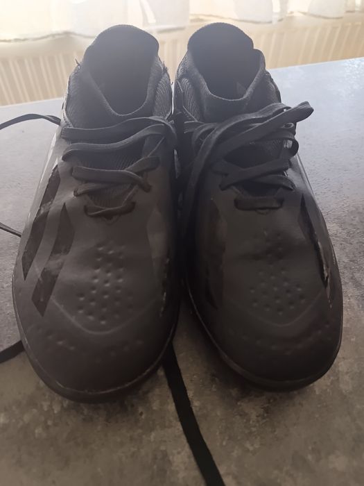 Vând Adidas pt sintetic n 34