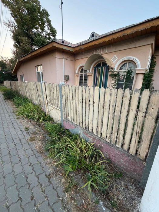 Teren cu casa bătrânească Ograda deschidere 40 m, 3500 mp