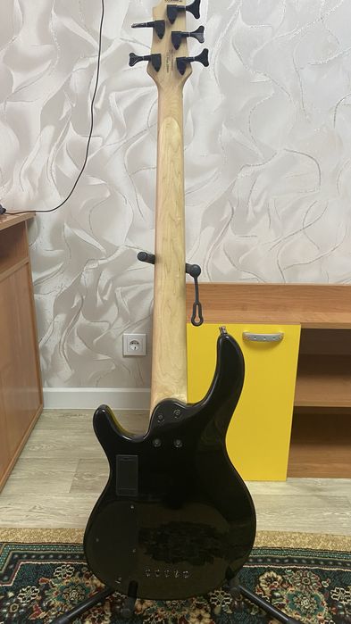 Бас-гитара Cort C-5 Plus