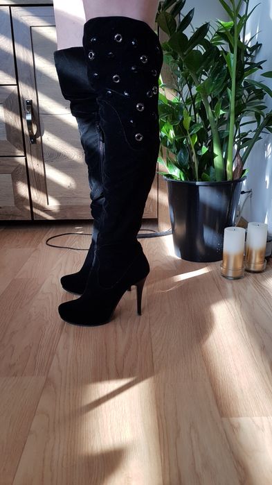 Cizme negre lungi peste genunchi cu geanta