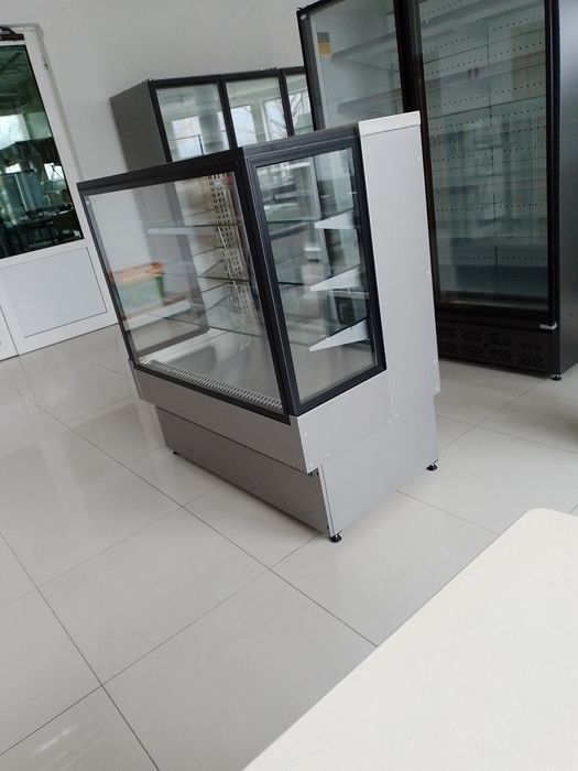 Сладкарска витрина 120х77