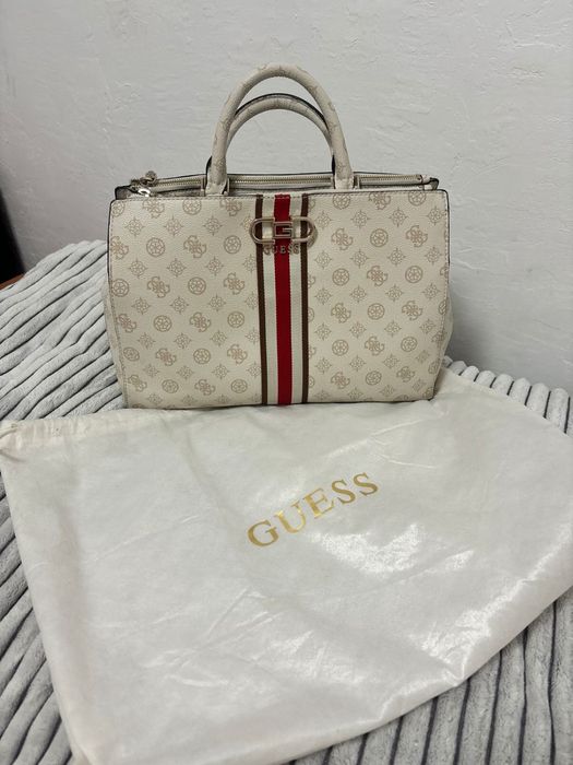 Оригинальная сумка GUESS Nelka