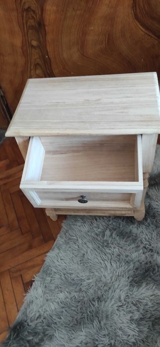 Холна маса, диван, скрин, нощни шкафчета, кутия за ключове