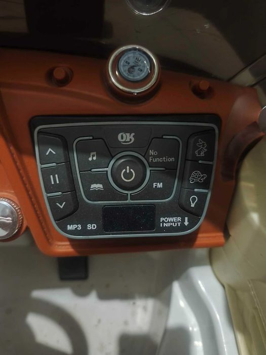 Детски акумулаторен джип Bentley