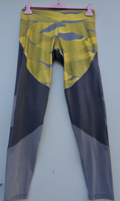 Adidas оригинален дамски клин Л размер нов