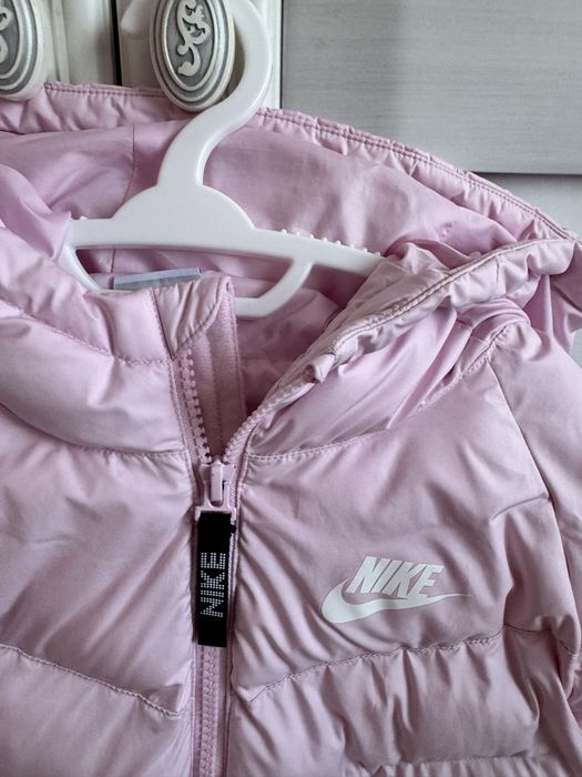 Пухено яке nike 122-128