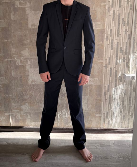 Продам мужской костюм