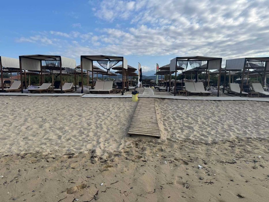 Продавам ваканционен имот в Паралия Карияни Гърция