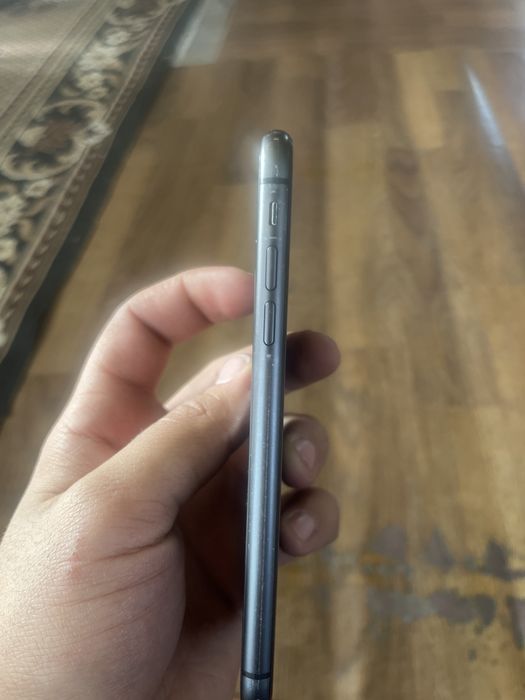 Продам iPhone 11 64 GB