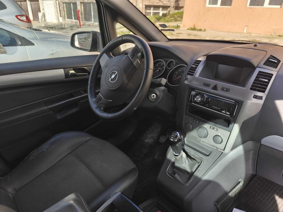 Opel Zafira 1.9D 150 hp 2007г.