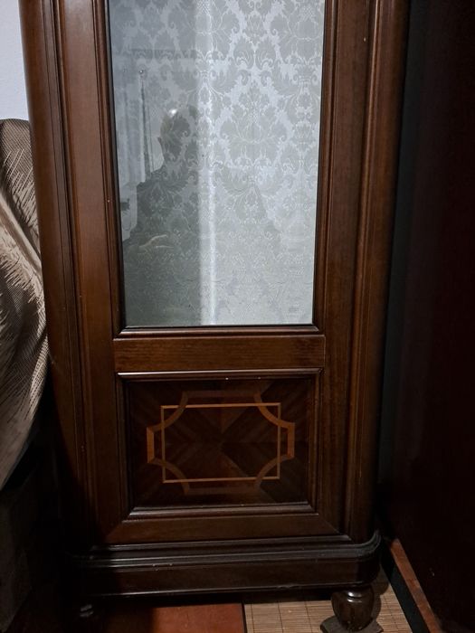 Vând Cutie Pendulă de Podea / Vitrină Coloană